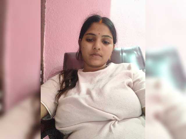 Tunnidelhi live cam on BongaCams