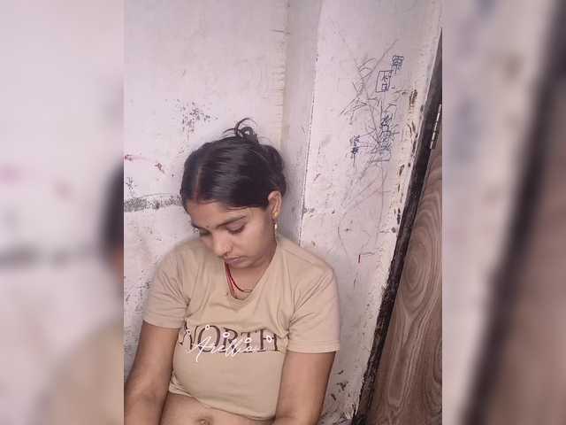 Tunnidelhi live webcam show