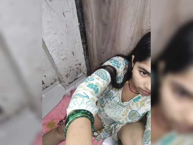 Mascotuni live webcam show