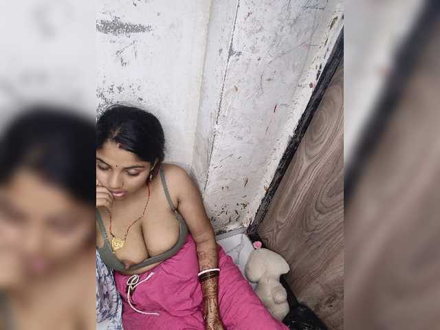 Tunnidelhi live cam