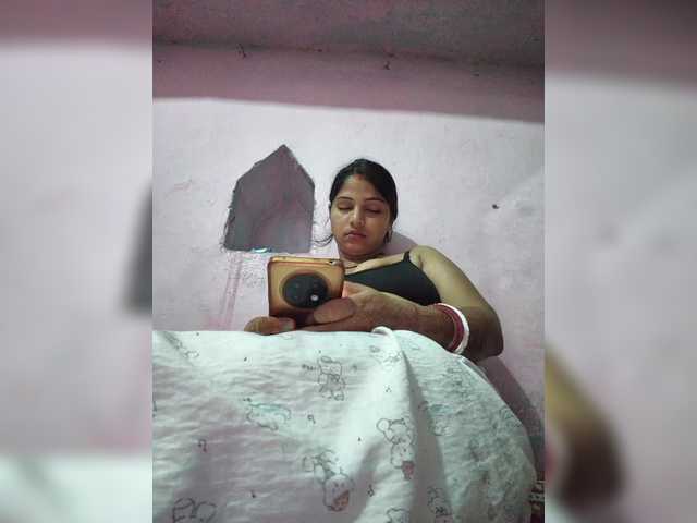 Tunnidelhi live cam on BongaCams