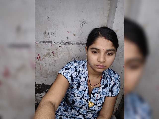 Tunnidelhi live webcam show