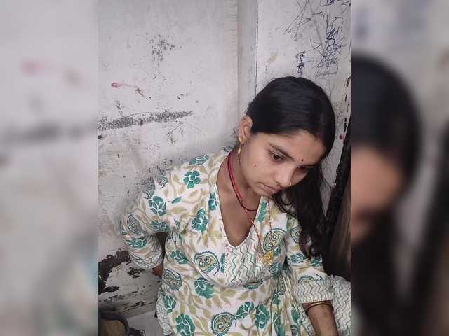 tunnidelhi cam belle