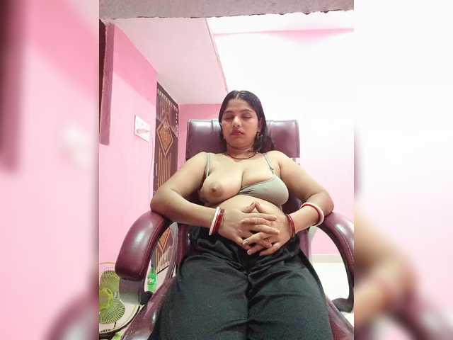 Tunnidelhi live cam on BongaCams