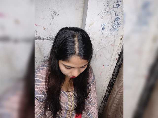 Tunnidelhi live cam on BongaCams