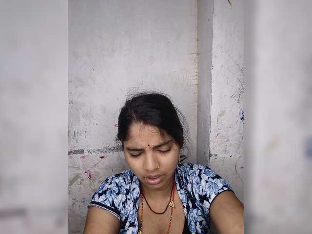 Tunnidelhi live webcam show