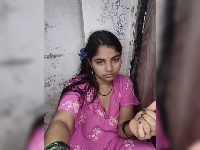 Tunnidelhi live cam on BongaCams