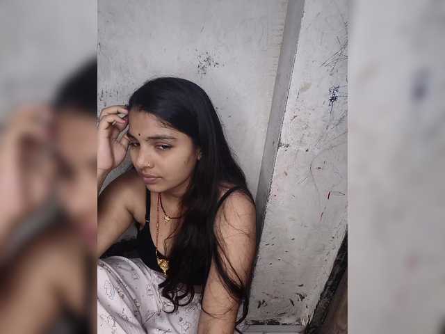 Tunnidelhi live cam on BongaCams