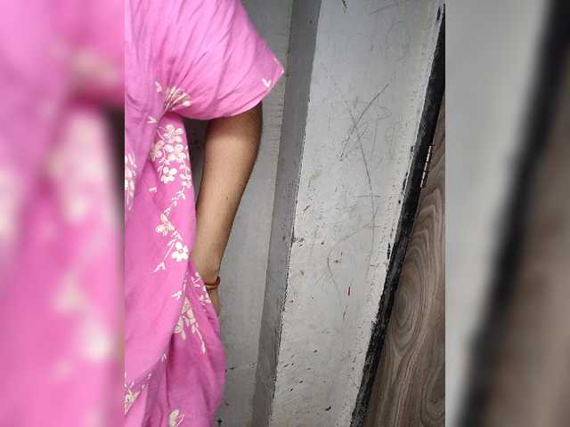 Tunnidelhi live cam on UnifiedCams