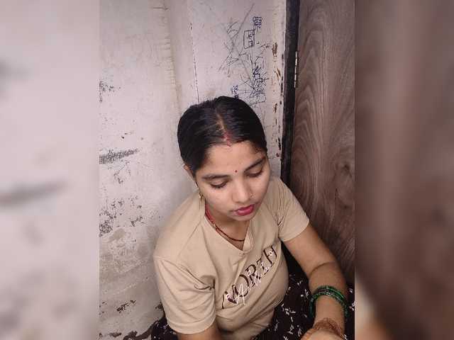 Tunnidelhi live webcam show
