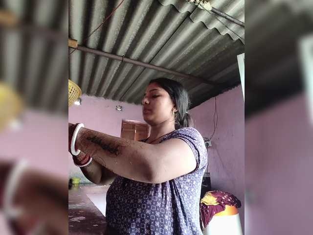Tunnidelhi live cam on BongaCams