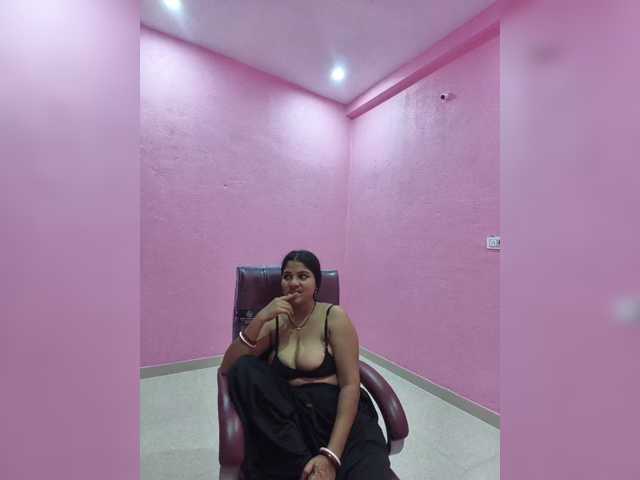 Mascotuni live cam on BongaCams
