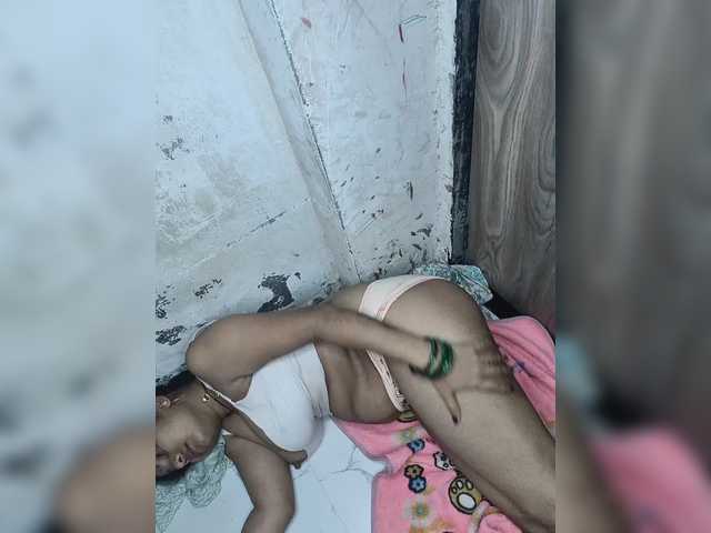 Mascotuni live webcam show