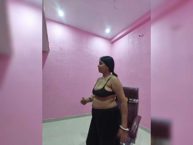 Mascotuni live cam on BongaCams