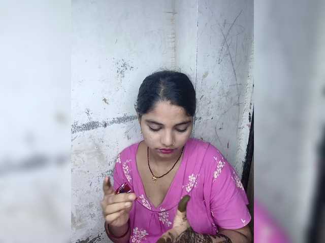 Tunnidelhi live cam on BongaCams