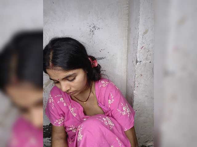 Tunnidelhi live cam on BongaCams