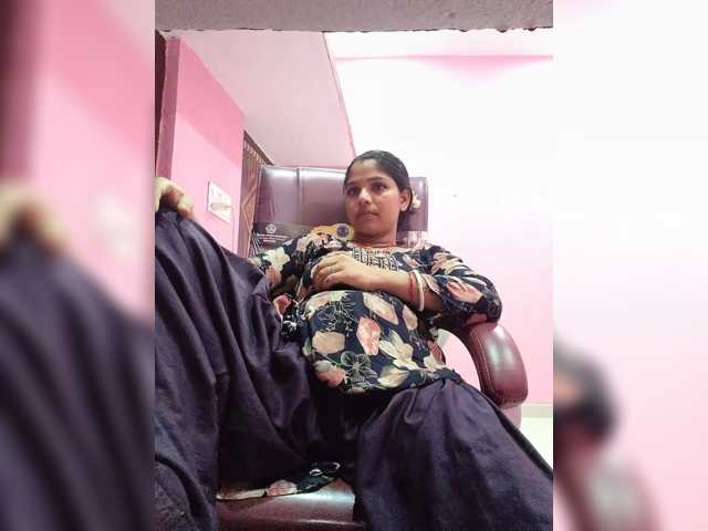 Tunnidelhi live cam on BongaCams