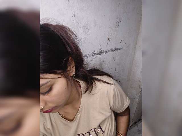 Tunnidelhi live cam on BongaCams