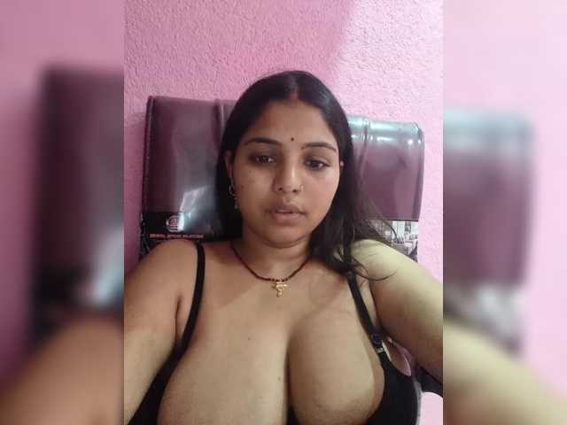 Mascotuni live cam on BongaCams