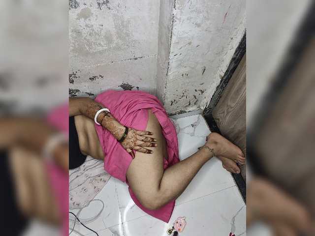 Tunnidelhi live cam on BongaCams