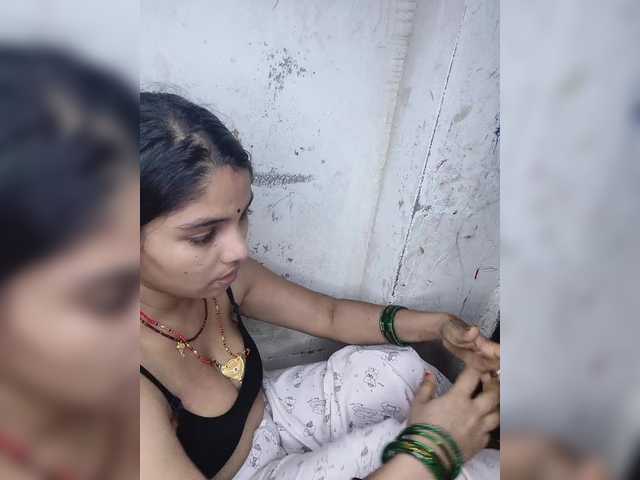 Mascotuni live webcam show