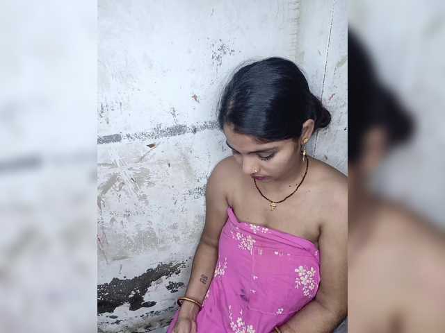 Tunnidelhi live cam on BongaCams