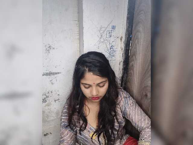 Tunnidelhi live cam on BongaCams