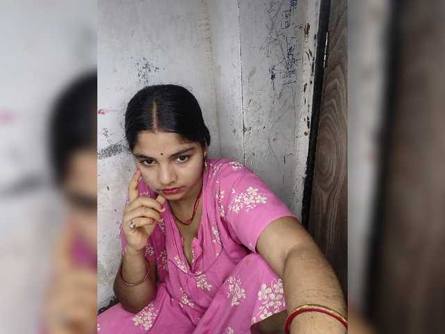 Tunnidelhi Live Cam on BongaCams