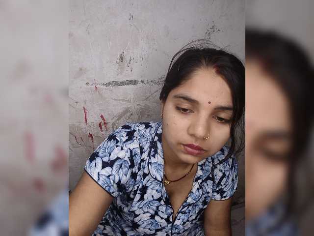 Tunnidelhi live cam on BongaCams