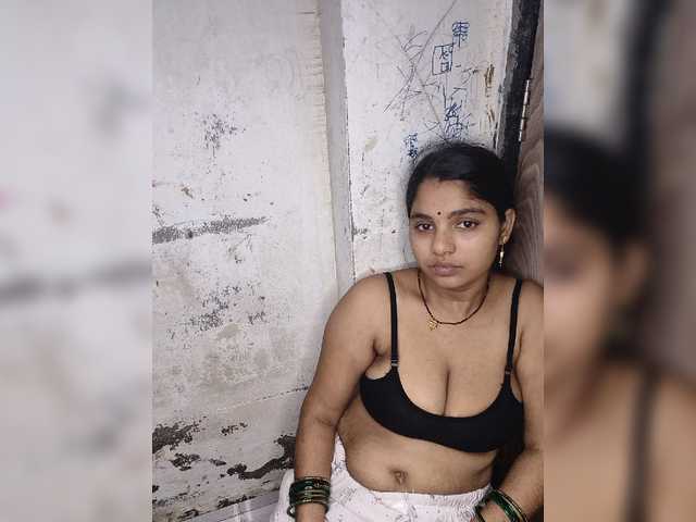 Mascotuni live webcam show