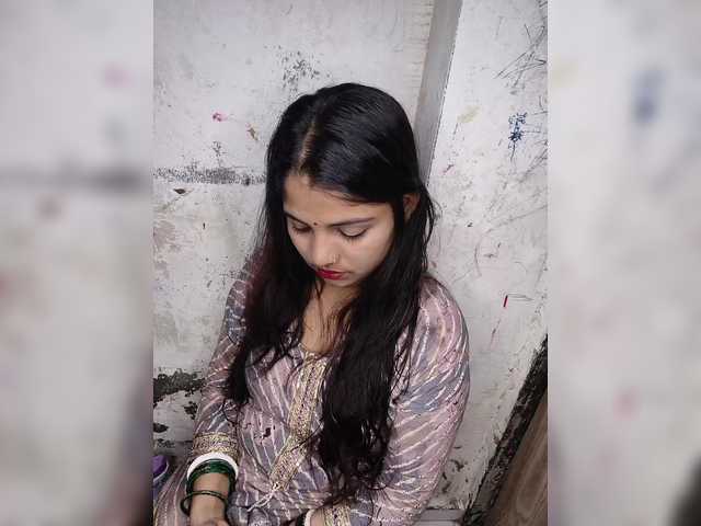 Tunnidelhi live cam on BongaCams