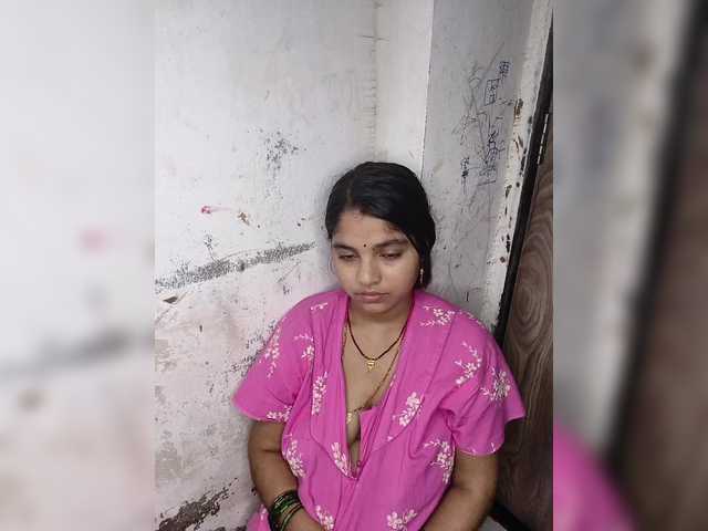 Tunnidelhi live webcam show