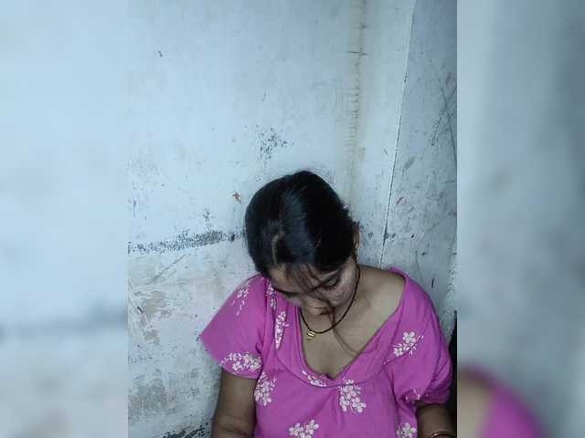 Tunnidelhi live cam on BongaCams
