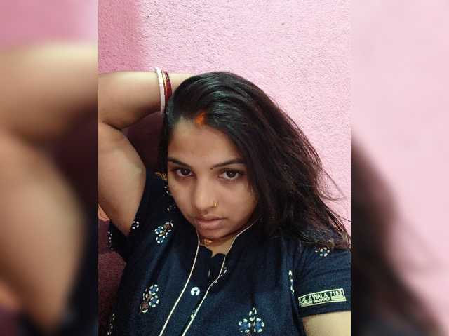 Tunnidelhi, modelo de webcam