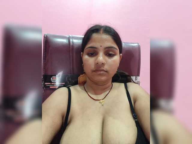 Mascotuni live cam on BongaCams