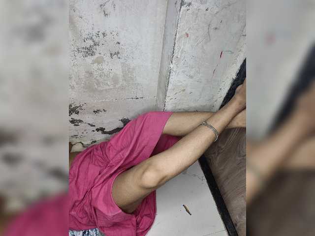 Tunnidelhi live cam