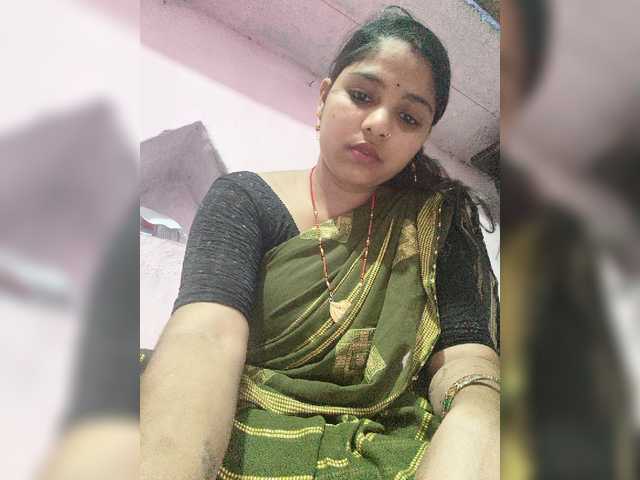 Tunnidelhi live cam on BongaCams