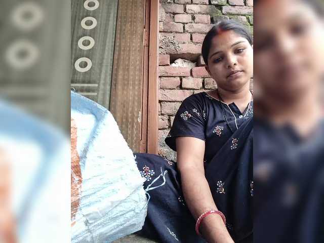 Tunnidelhi live cam on BongaCams