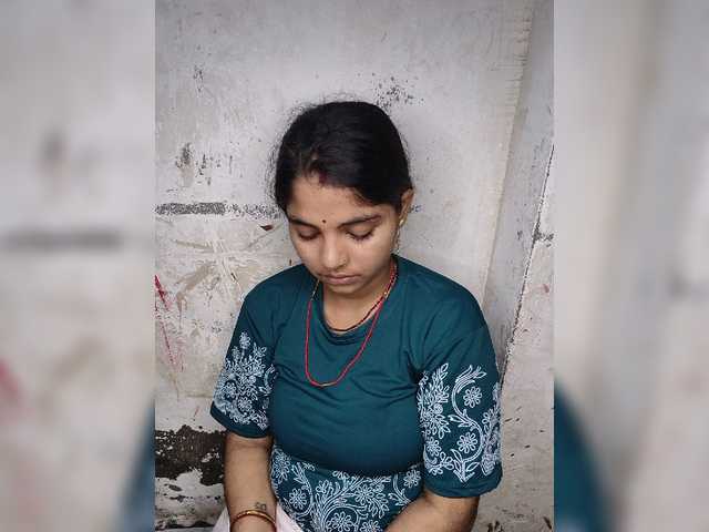 Tunnidelhi live cam on BongaCams