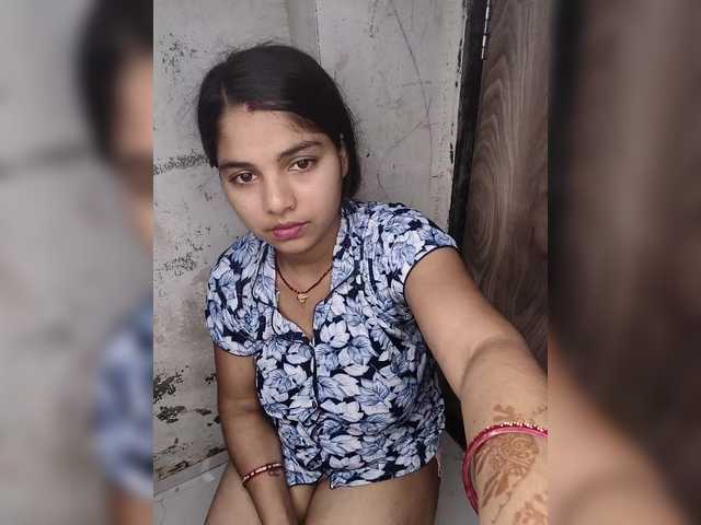 Tunnidelhi live cam on BongaCams