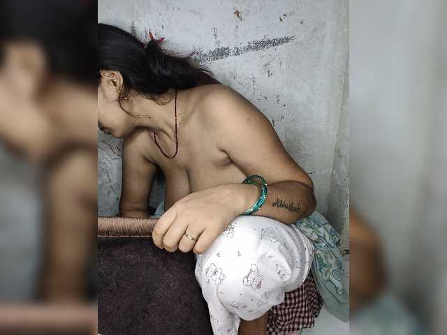 Tunnidelhi live cam on BongaCams