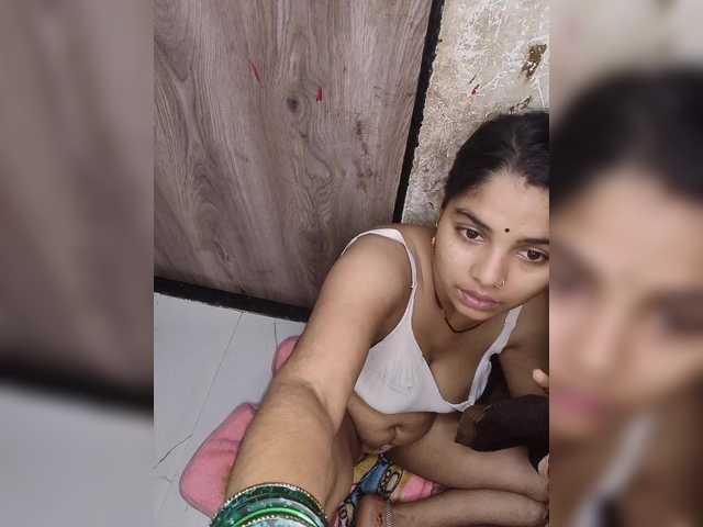 Mascotuni live webcam show