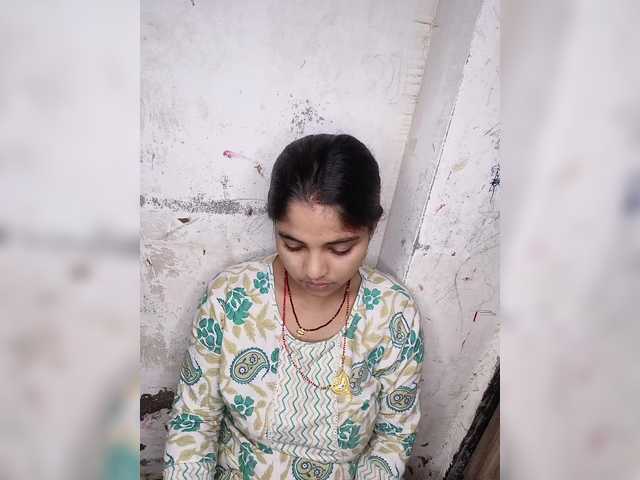 Tunnidelhi live cam on BongaCams