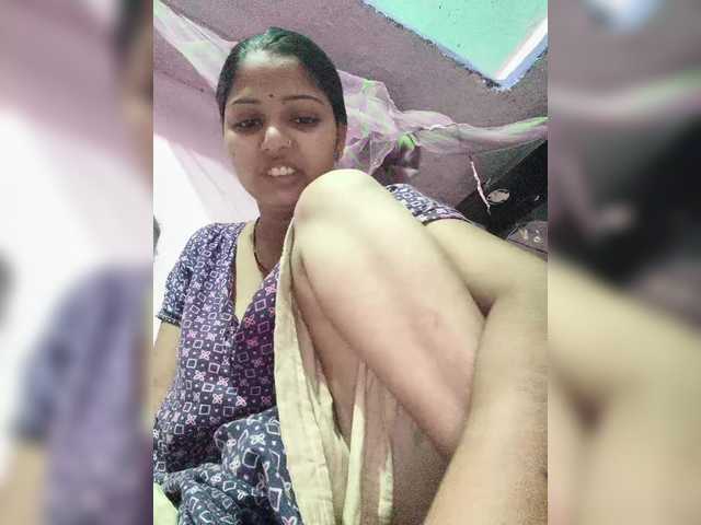 Profile and Statistics for Tunnidelhi on BongaCams