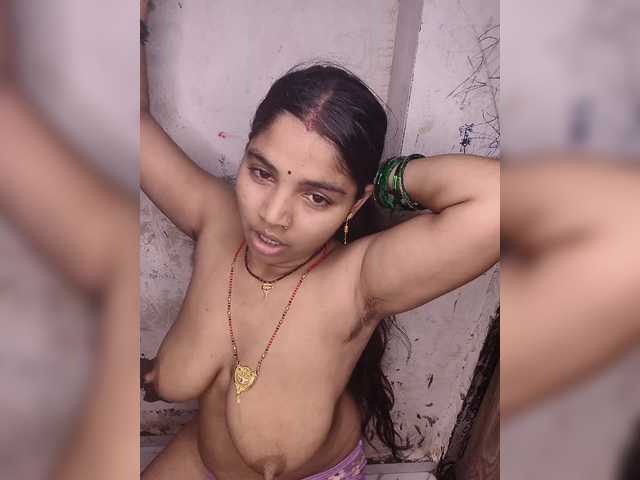 Tunnidelhi live webcam show