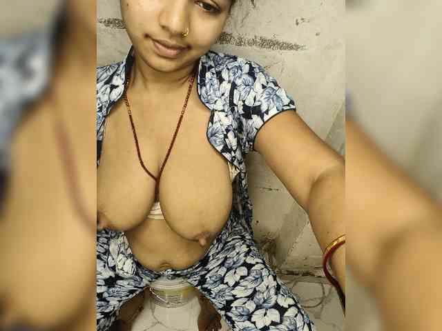 Tunnidelhi Live Webcam on BongaCams