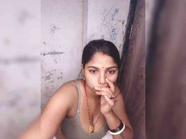 Tunnidelhi - Girl 