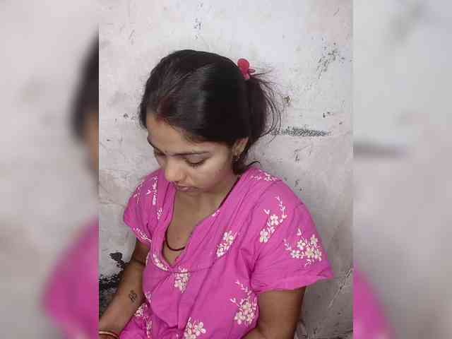 Tunnidelhi Live Webcam on BongaCams
