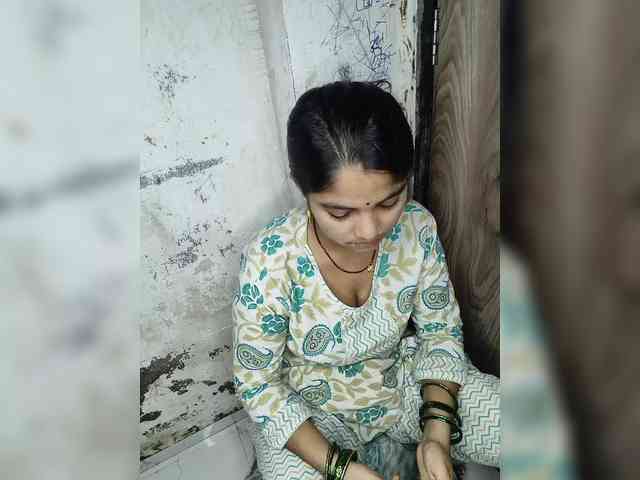 Tunnidelhi Live Webcam on BongaCams
