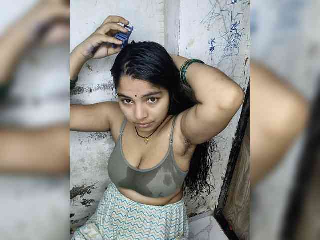 Tunnidelhi Live Webcam on BongaCams